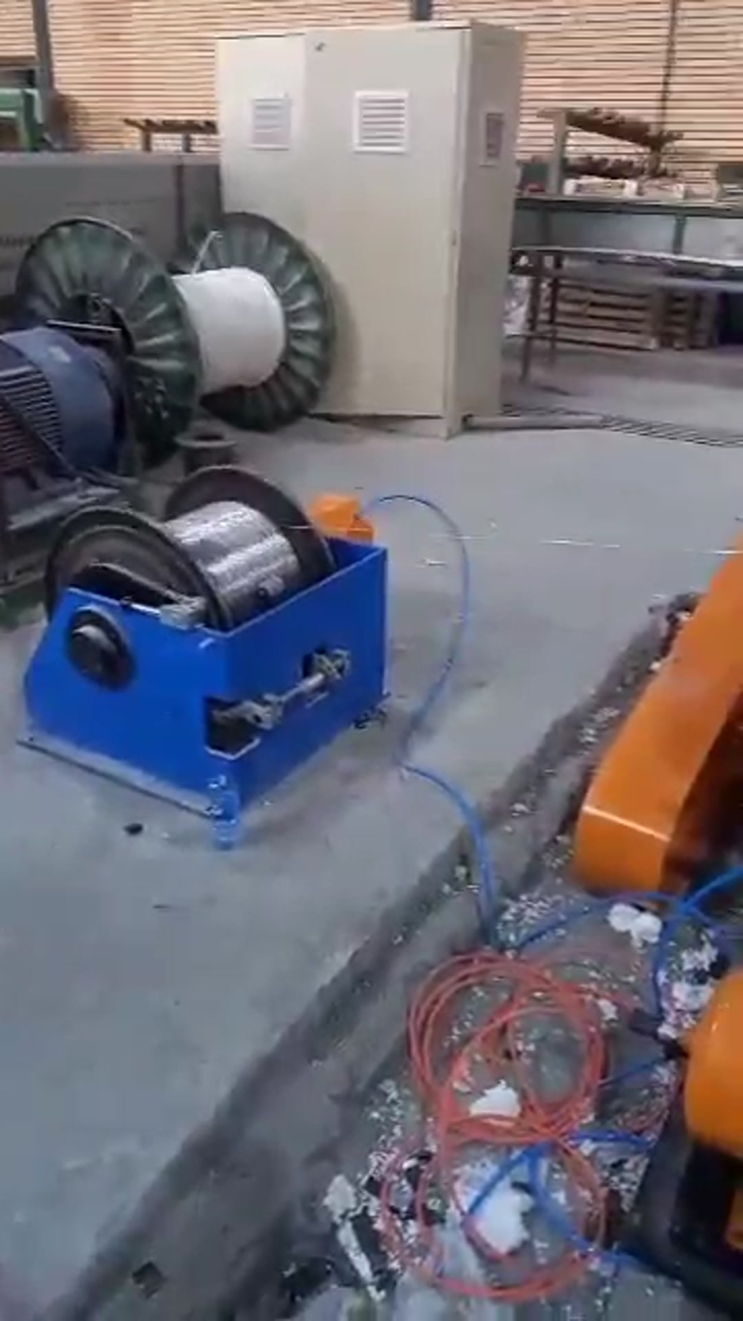 تصویر فروشگاه کالای برق استاندارد بوشهری